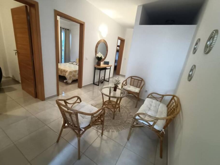 New, Modern, And Cozy 3 Bedroom Apartment. Santa Maria Eksteriør bilde
